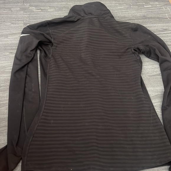 Nike half zip - Picture 2 of 2